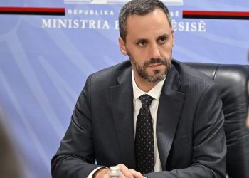 Reagon Ministri i Drejtësisë: Rishikojmë sigurinë në gjykata, ashpërsojmë Kodin Penal