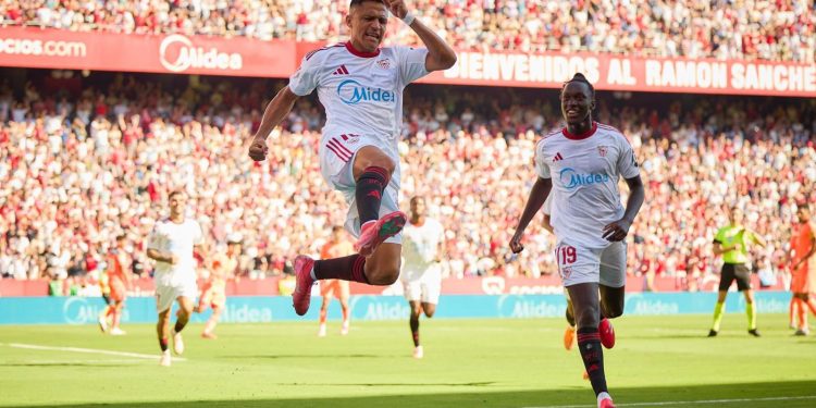 VIDEO/ Feston Sevilla, Barcelona bie keq në “Ramón Sánchez Pizjuán”