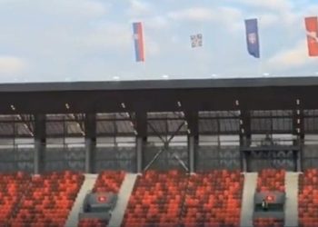 Mungesa e flamurit shqiptar në stërvitjen e kombëtares, reagon federate serbe