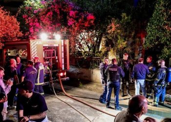 Krim i rëndë në Greqi/ Djali vret nënën, xhaxhanë dhe më pas hidhet nga ballkoni