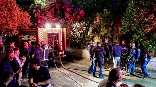 Krim i rëndë në Greqi/ Djali vret nënën, xhaxhanë dhe më pas hidhet nga ballkoni