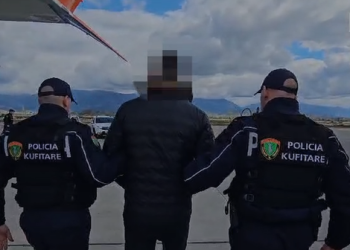 Tentoi të vriste me thikë një person, ekstradohet nga Greqia 39-vjeçari (Emri)