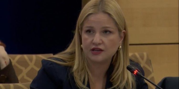 Eurodeputetja Arba Kokalari: Shqipëria është në një moment historik! Të gjithë e duan në BE, ndaj lërini sherret me njëri-tjetrin