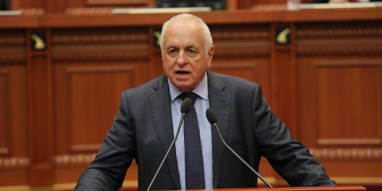 Amendamentet e PS duhen hedhur në kosh/ Tritan Shehu kundër ligjit për barazinë gjinore