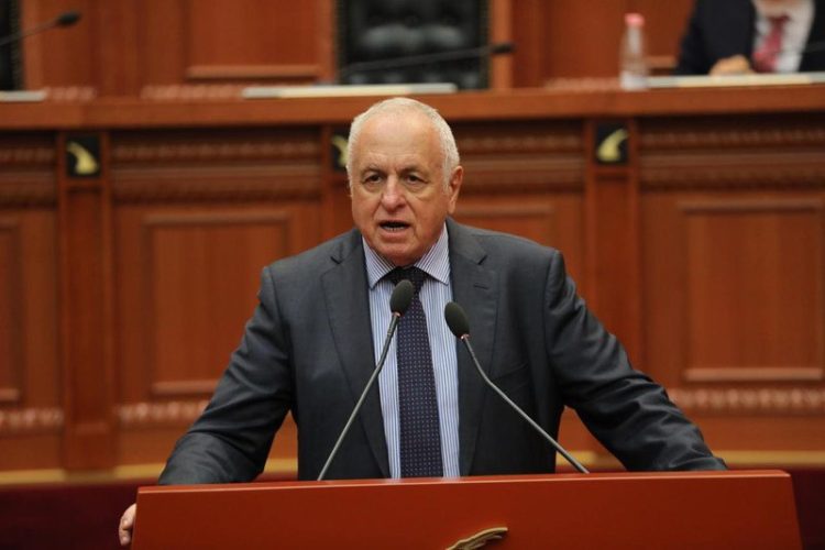 Amendamentet e PS duhen hedhur në kosh/ Tritan Shehu kundër ligjit për barazinë gjinore