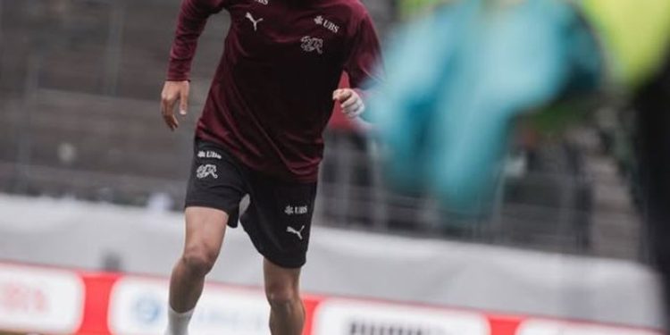 Zgjodhi Zvicrën, Adrian Bajrami zhduk gjithë fotot me Shqipërinë nga rrjetet sociale