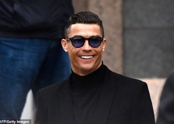Cristiano Ronaldo, për vitin e tretë radhazi, atleti më i paguar në botë!