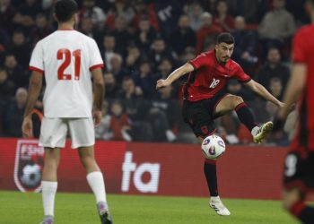 VIDEO/ Spektakël kuqezi, Shqipëria dëfrehet ndaj Jordanisë, fiton me permbysje në miqësore