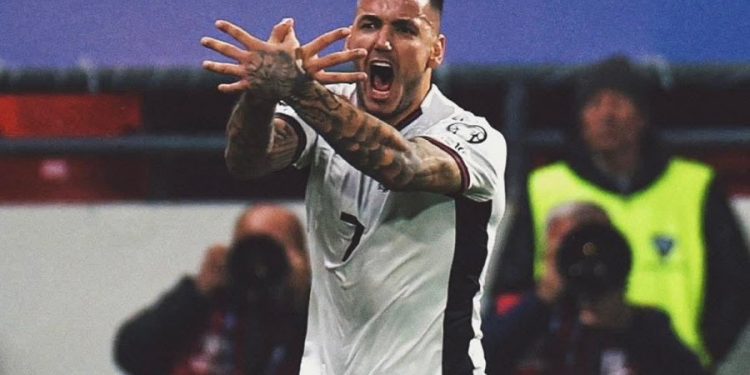 Fanella historike e Manajt ndaj Serbisë shitet për 3,100 euro në ankand ndërkombëtar