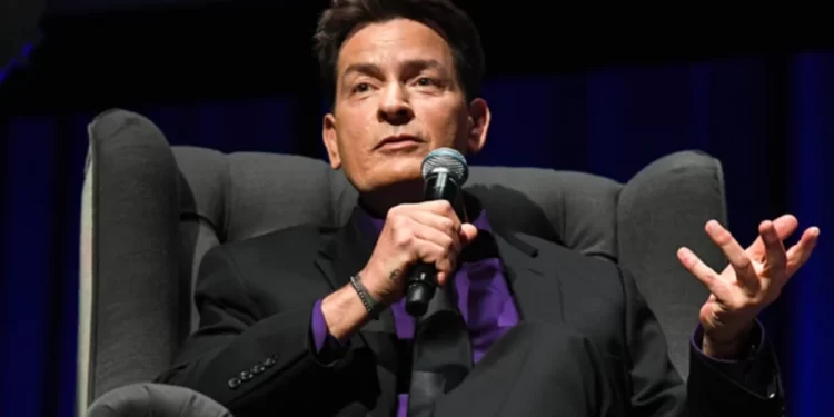 Aktori i njohur pranon se ka pasur marrëdhënie me meshkuj