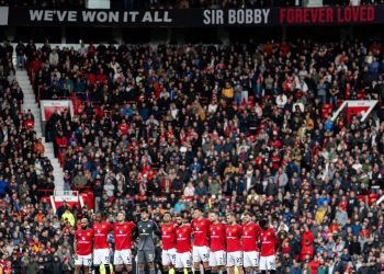 Asnjë problem për Arsenal, mund West Ham, United thyen Sunderland