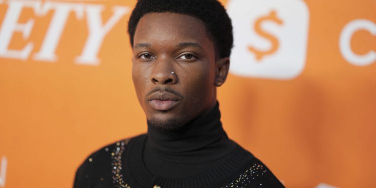 Fqinjët e reperit amerikan D4vd pretendojnë se e kanë parë atë me një vajzë adoleshente që u gjet e vdekur në makinën e tij