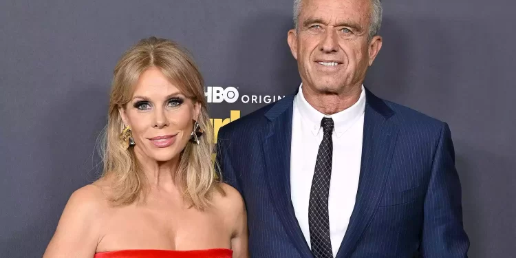Skandali i Robert F. Kennedy Jr. dhe Olivia Nuzzi, flet për herë të parë bashkëshortja e tij!
