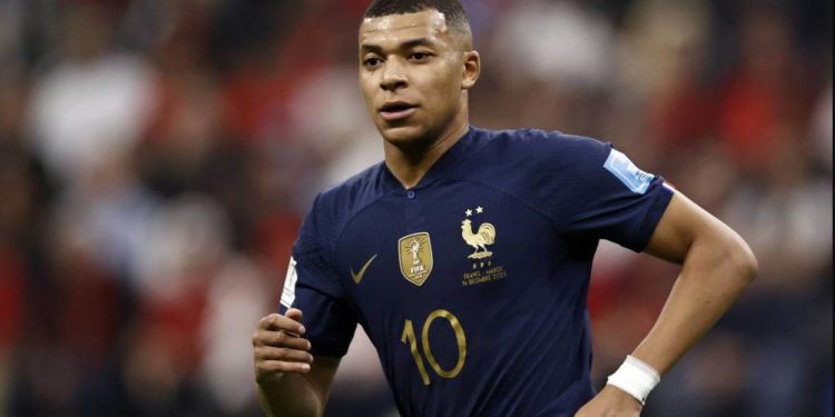 Dëmtohet Mbappe, “ylli” i Real Madrid humbet sfidën e “Gjelave” ndaj Azerbajxhanit?