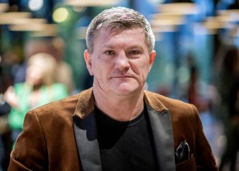 Ish-kampioni i botës në boks u gjend i vdekur në shtëpinë e tij në Manchester, hetimet e fundit zbulojnë shkakun