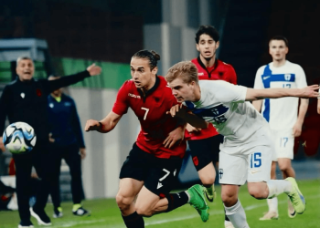 E BUJSHME/ Silvinjo ka 1 vit që e injoron, futbollisti refuzon ftesën e Kombëtares para Serbisë. Gazetari zbulon prapaskenën