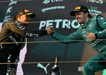 Polemika me frenat: Alonso akuzon, Hamilton e ironizon duke e krahasuar një personazh seriali
