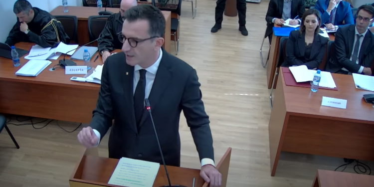 Veliaj i “ashpër” me Këshillin Bashkiak: Kam një USB në burg, por…