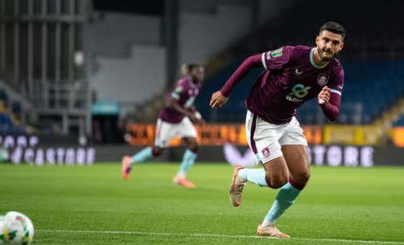 Trajneri i Burnley “i bën dalje” Brojës, sulmuesi kuqezi nuk aktivizohet ndaj Wolves