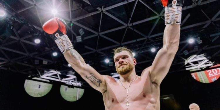 Boks/ Jurgen Uldedaj, kampion bote! Boksieri lezhjan triumfon në duelin për versionin IBO të boksit profesionist