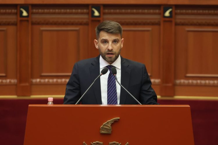 Raporti në Kuvend/ Kryetari i Këshillit Drejtues, Fatjon Hoxhalli, paralajmëron reformim të thellë të RTSH në bashkëpunim me EBU