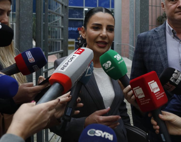 Belinda Balluku në SPAK: Pranova kërkesën për një çështje në hetim. Besoj te parimet e drejtësisë