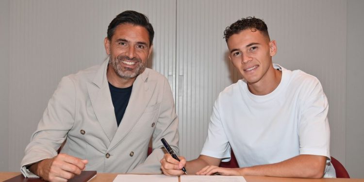 Asllani fiton Torinon, “demat” duan të blejnë kartonin, por me ulje