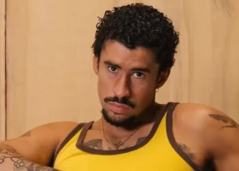 Turning Point USA njofton programin alternativ për Super Bowl, si kundërpërgjigje ndaj Bad Bunny