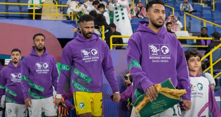 Pjesëmarrja e shtatë në Kupën e Botës, shpërblim për lojtarët e Arabisë Saudite pas kualifikimit