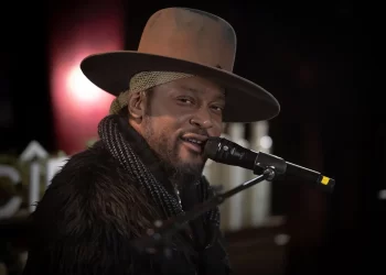 Ndërron jetë në moshën 51-vjeçare këngëtari fitues i çmimit Grammy në R&B