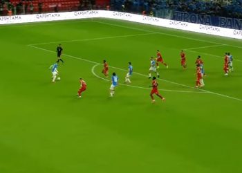 LIVE/ Zhbllokohet derbi, Tirana ndëshkon Partizanin (VIDEO)