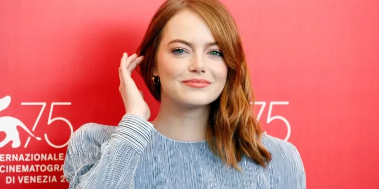 Ky është emri që Emma Stone përdori në fillimet e karrierës së saj si aktore