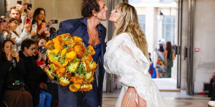 Heidi Klum mbyll sfilatën si një nuse boho: një kapitull i ri në pistën e modës