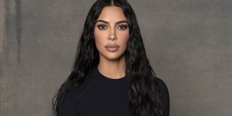 Kim Kardashian ngre dyshime për zbritjen në Hënë: Mendoj se nuk ka ndodhur!