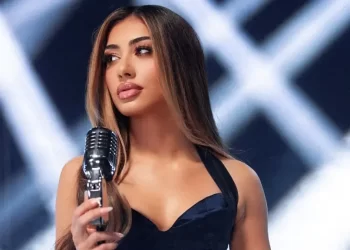 Pamjet nga avioni që “tradhtuan” Melinda Ademin, a është në pritje të ëmbël?