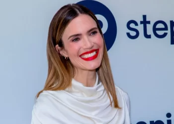 “A është e njëjta?”/ Fansat habiten nga pamja e re e Mandy Moore