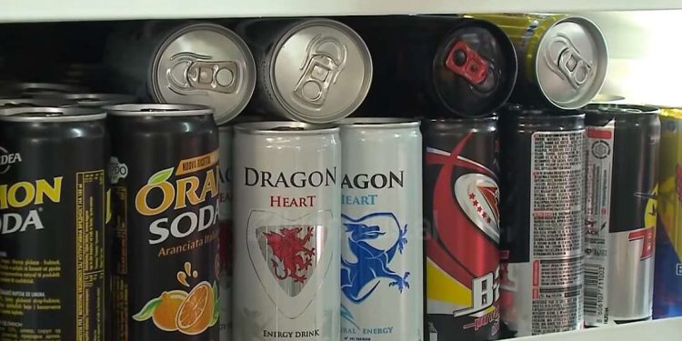 Kontrabandë me pije energjike në Gjirokastër, ndalohet i riu në Kakavijë