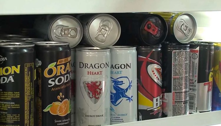 Kontrabandë me pije energjike në Gjirokastër, ndalohet i riu në Kakavijë