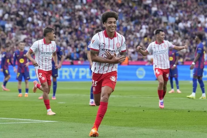 Pikante/ I shënoi Barcelonës, mesfushori feston duke bërë shqiponjën (VIDEO)