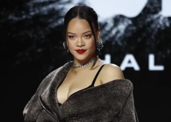 Rihanna humb 36 milionë dollarë nga projekti i dështuar i modës me Louis Vuitton