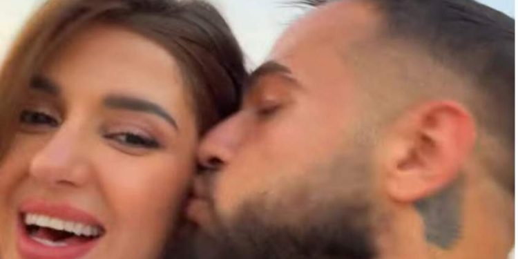 “Jepi detajet tamam se s’ka ndonjë gjë bobe…”/ Video duke u puthur me një djalë, reagon Loredana Brati