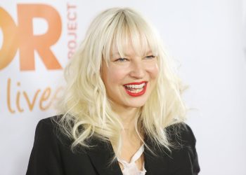 Sia në qendër të një beteje ligjore: Ish-bashkëshorti kërkon kujdestarinë e plotë të djalit