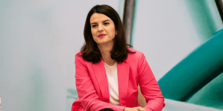 Vrasja e gjyqtarit, ministrja Koçiu: Policia s’ka asnjë përgjegjësi