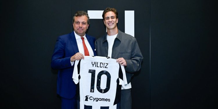 Rinovimi mbetet pezull, Chelsea tremb Juventus, tenton të josh Yldiz