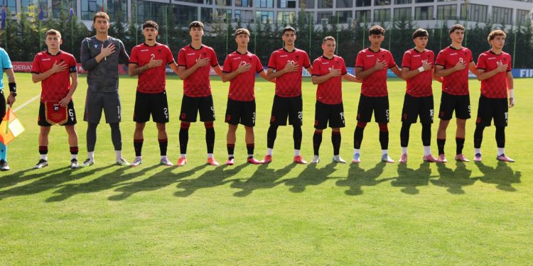 Miqësorja e dytë, Kombëtarja U-19 barazon 2-2 me Irlandën