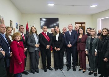 Betohet Gramos Sako, nis zyrtarisht detyrën si kryetar i Bashkisë Tepelenë