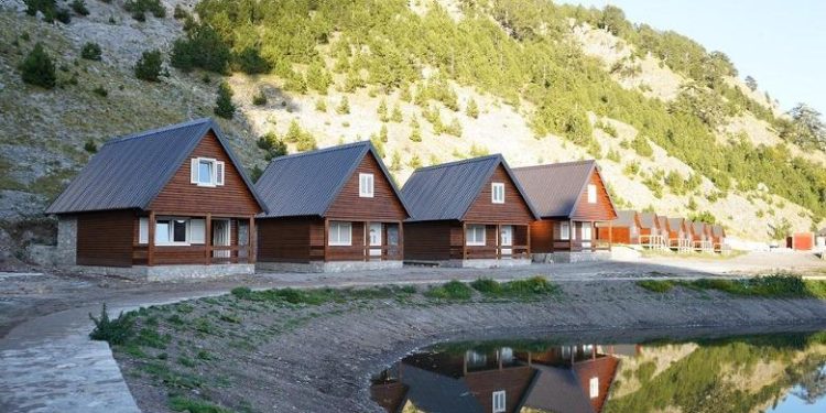 Paketa e Maleve/ Kategoritë që mund të aplikojnë