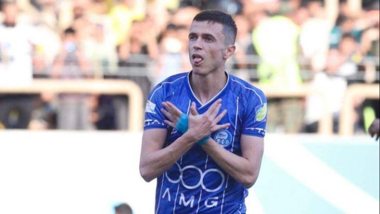 VIDEO/ Asani në versionin e “kamarierit”, dhuron asist në Champions