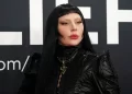 “Më çoi buzë humnerës”/ Lady Gaga flet për betejën me shëndetin mendor