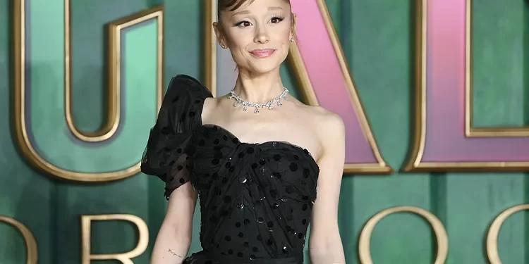 Pasuria neto e Ariana Grande në vitin 2025: Sa u pagua aktorja dhe ylli i popit për filmin Wicked?